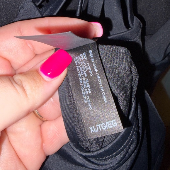 🆕💜 Hurley Black Strappy Back One Piece Swimsuit Athletic Surf Style L - Picture 11 of 13